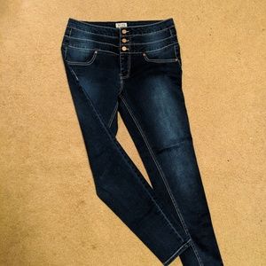 High waisted skinny jeans / jeggings
